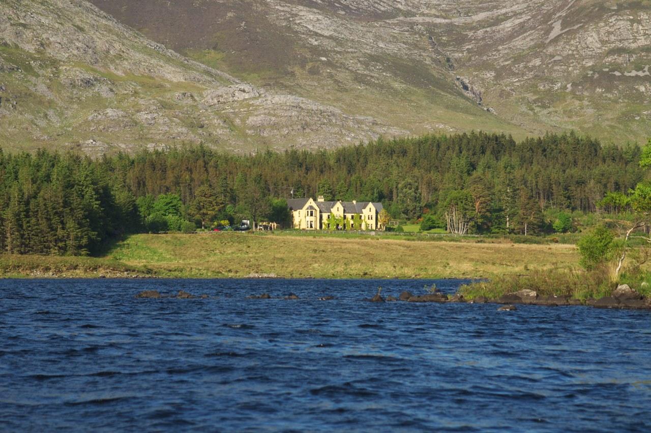 Lough Inagh Lodge Hotel Ресесс Экстерьер фото