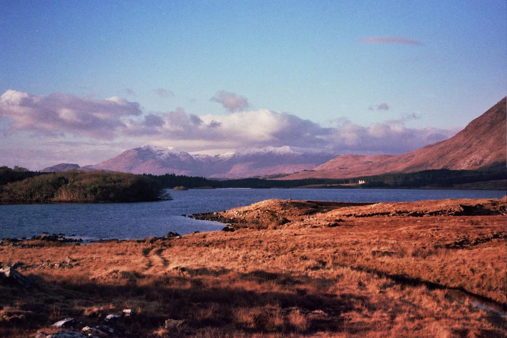 Lough Inagh Lodge Hotel Ресесс Экстерьер фото